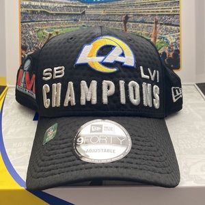 Los Angeles Rams 2022 Season Ticket Holder Gift Box. Super Bowl Hat & Sofi Turf